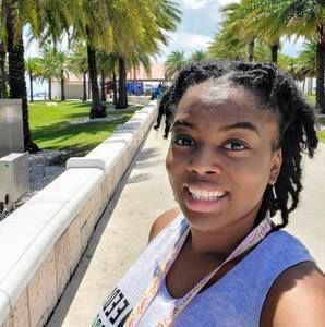 Meet your Posher, Ashley